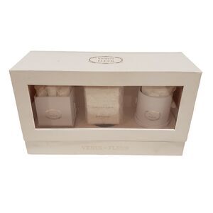Venus et Fleur White Classic Bundle Le Mini Square, Round, Candle in box eternal